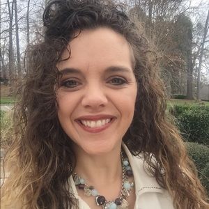 About the seller💐😊